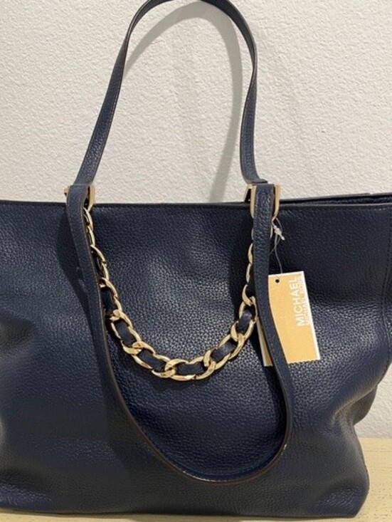 Michael Kors Handbags - Michael Kors Navy Pebbled Leather Large Harper Tote W/Goldtone Trim New With Tag